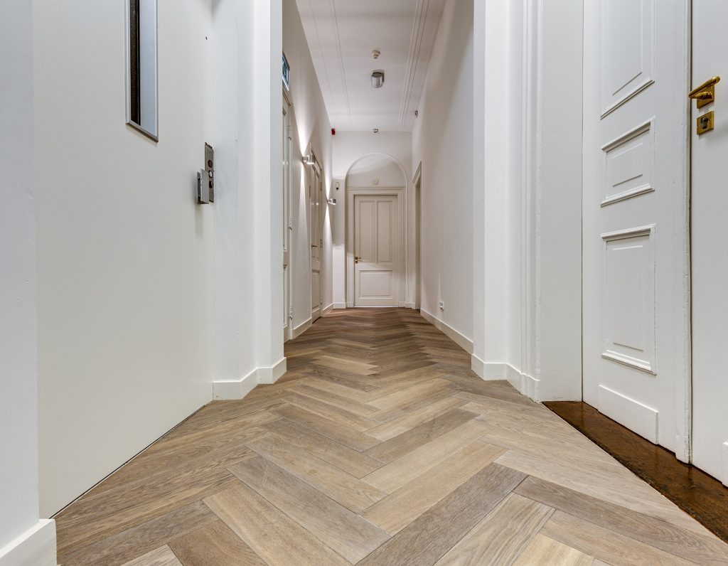 balık sırtı ahşap lamine parke fb hout herringbone wood floor
